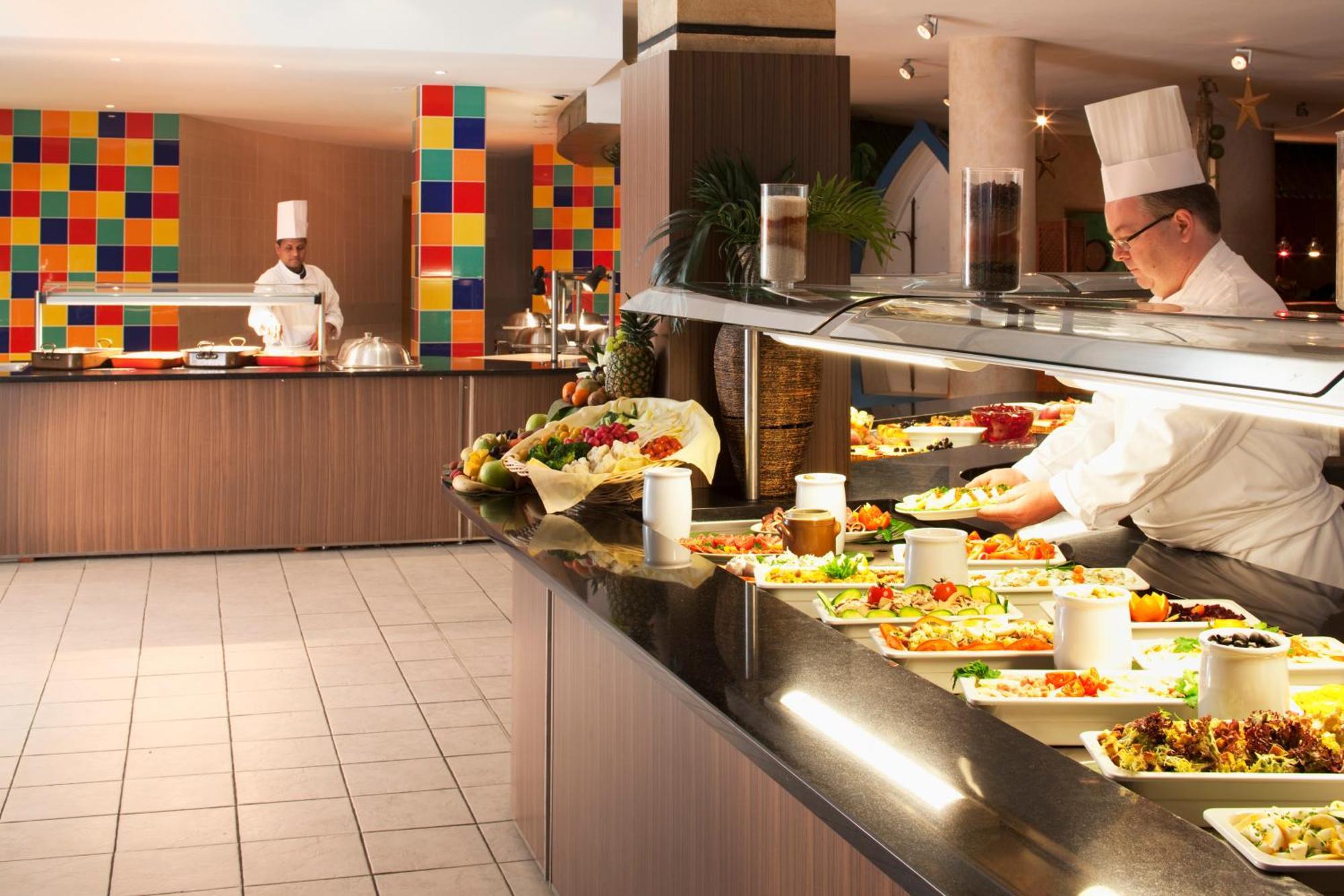 Explorers Hotel Marne-La-Vallee Magny-le-Hongre Restaurant photo